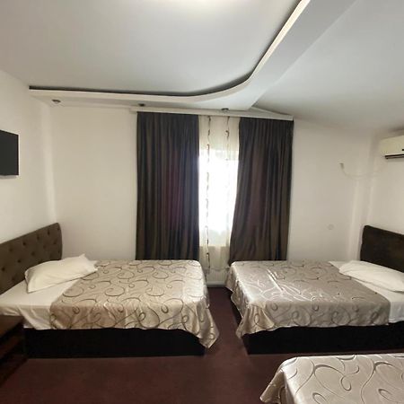 Pensiunea Toma Ploiesti Bagian luar foto